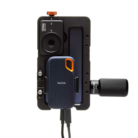 BEASTGRIP® x SanDisk Beastcage™ iPhone 15 Pro Max Creator Kit